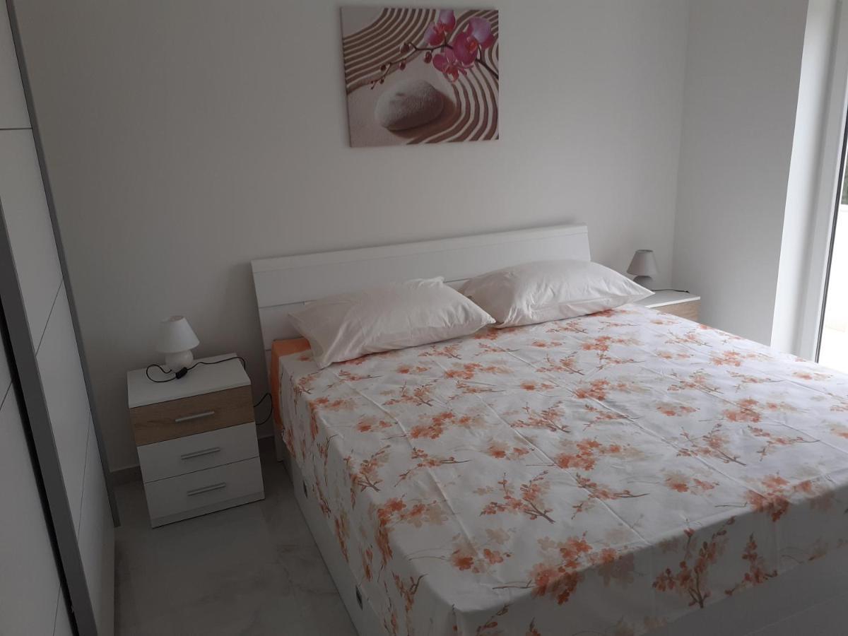 Apartmani Miletic Jelsa  Εξωτερικό φωτογραφία