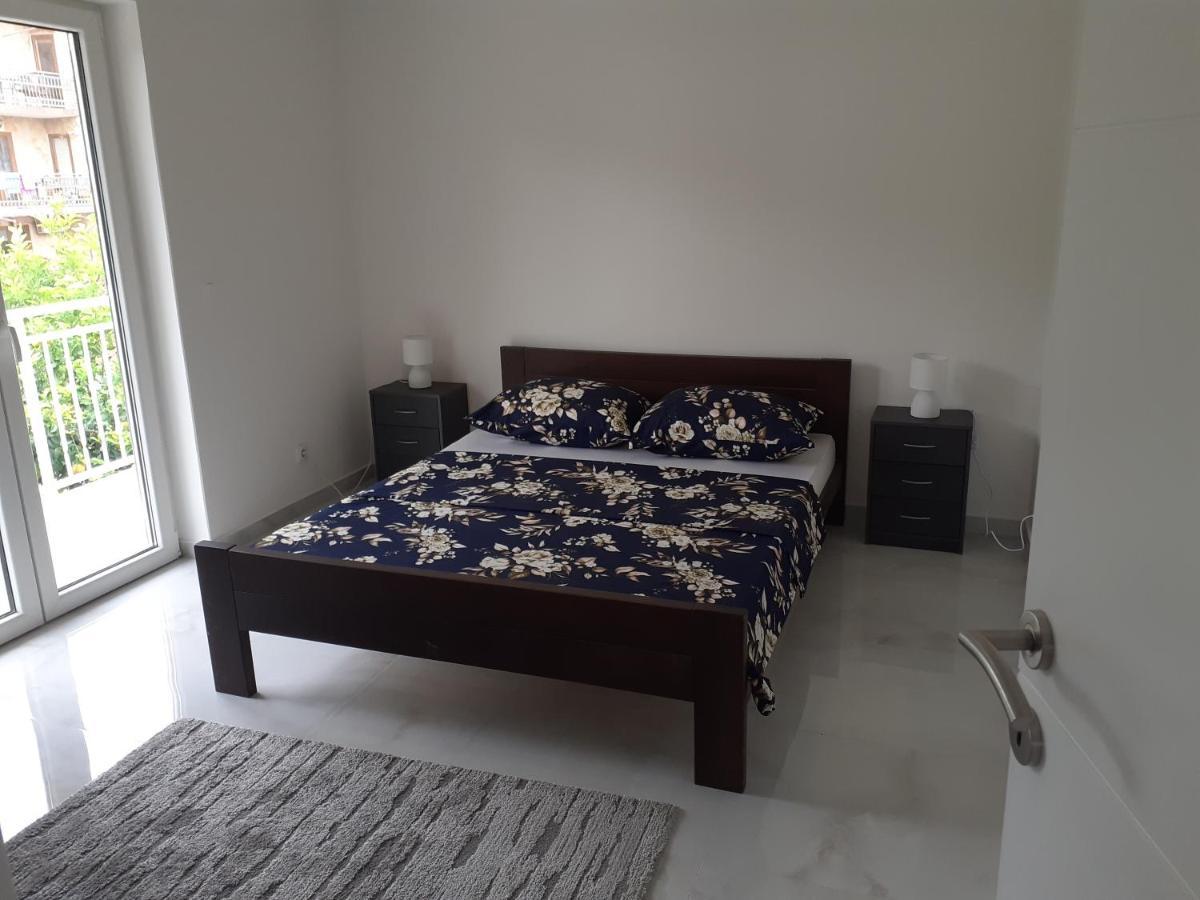 Apartmani Miletic Jelsa  Εξωτερικό φωτογραφία