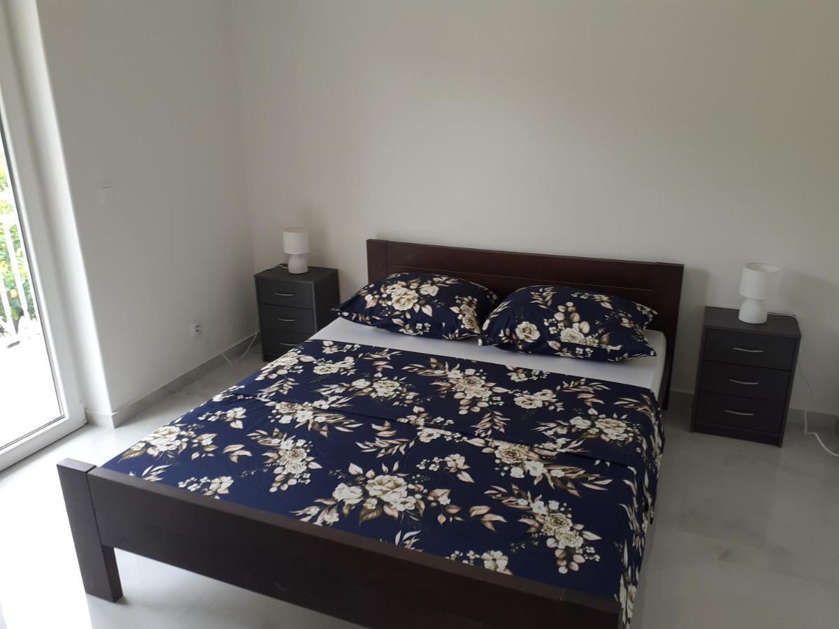 Apartmani Miletic Jelsa  Εξωτερικό φωτογραφία