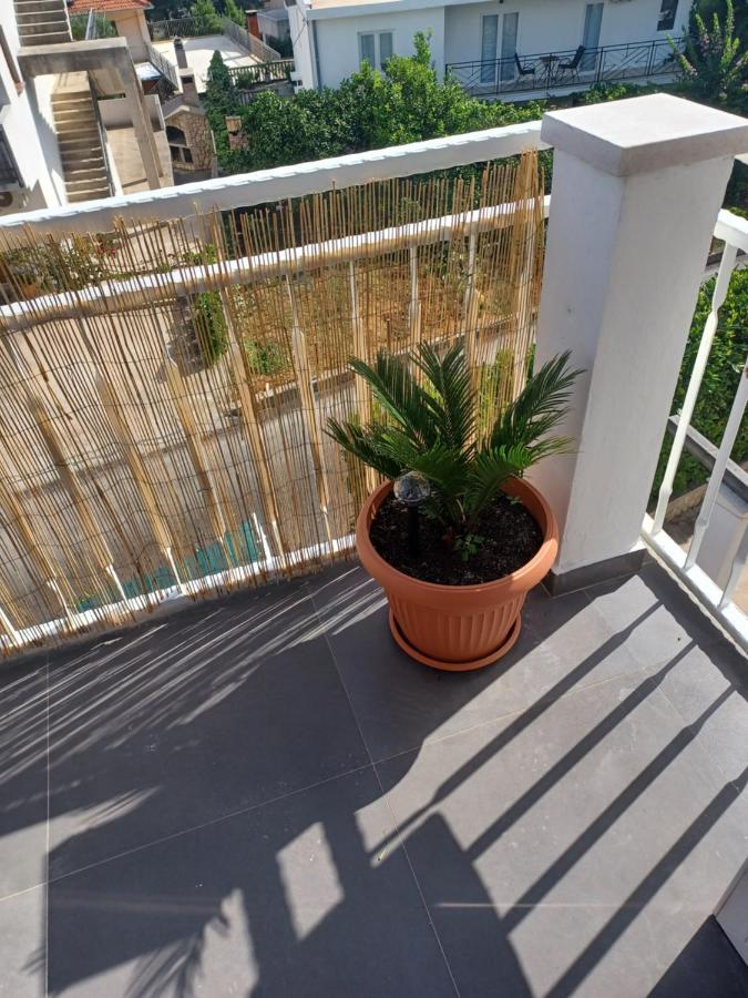 Apartmani Miletic Jelsa  Εξωτερικό φωτογραφία