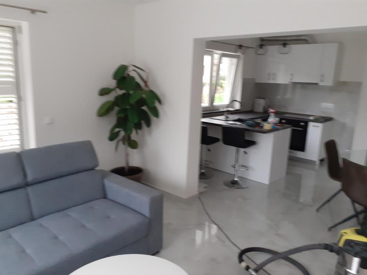 Apartmani Miletic Jelsa  Εξωτερικό φωτογραφία